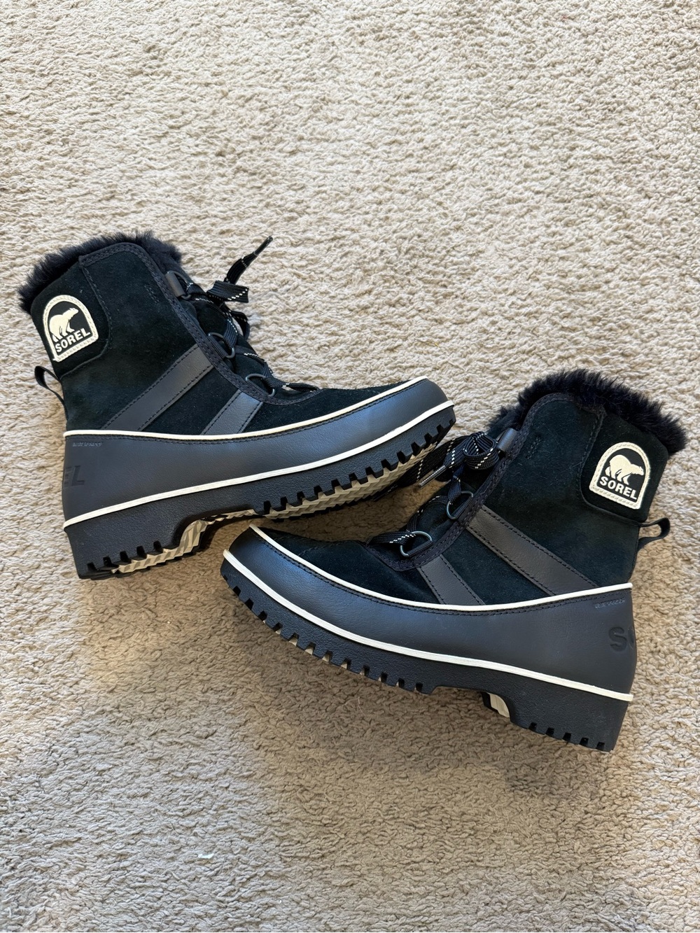 Sorel Black Lace-Up Faux Fur Winter Boots